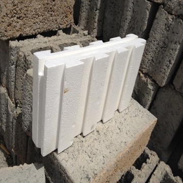 Izitini ze-EPS foam interlock for insulation